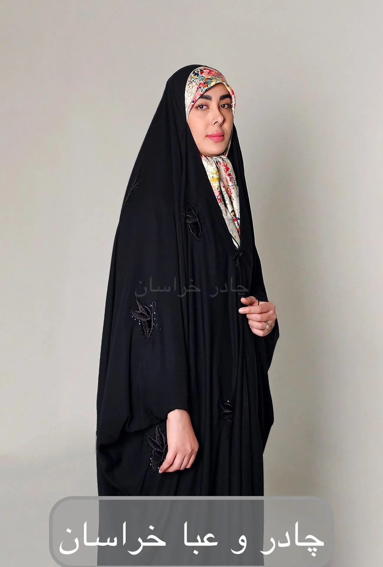 جده  ژرژت(کن‌کن)  گلدوزی پراکنده پروانه (24عددی) (150)