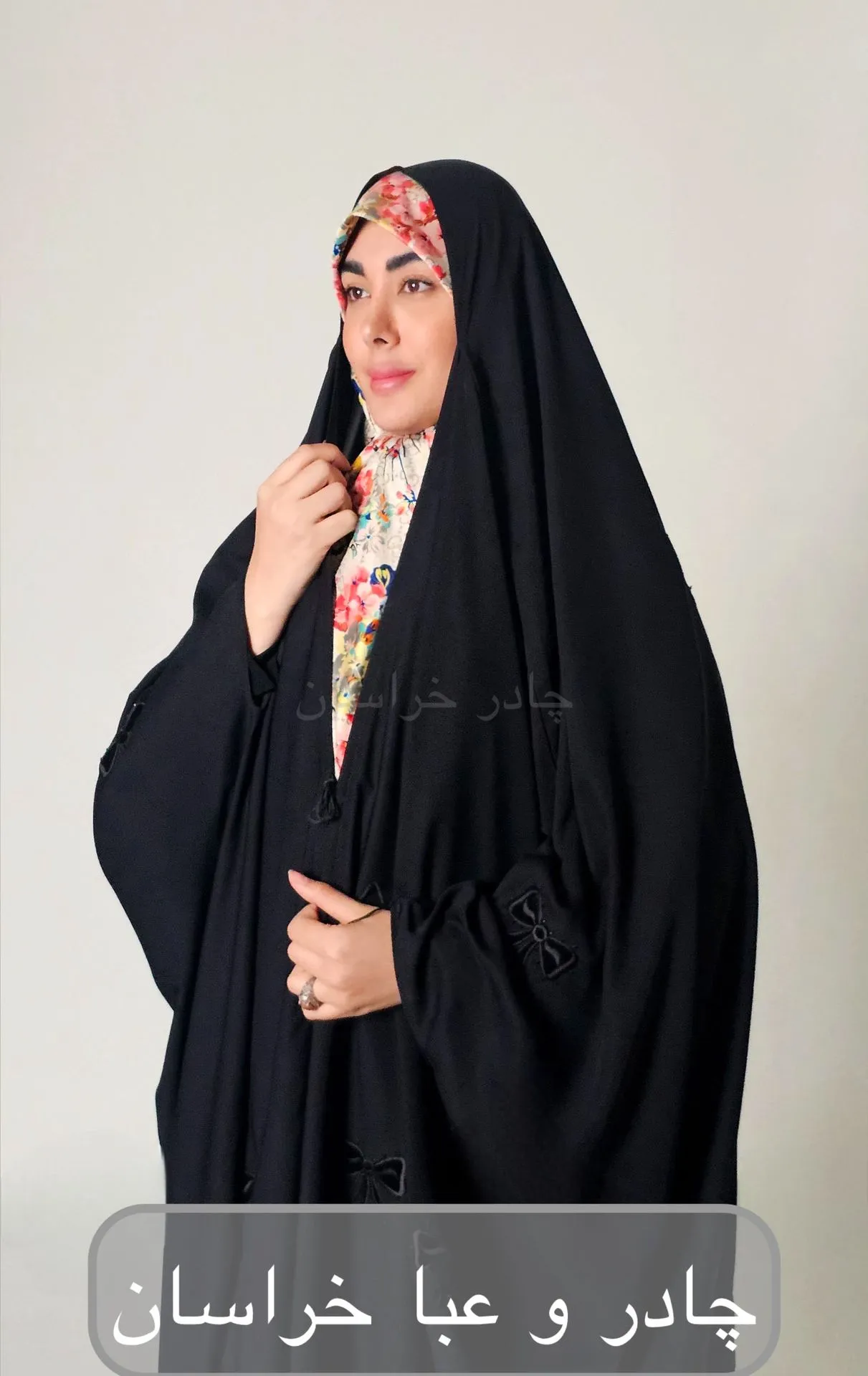 جده  ژرژت(کن‌کن)  گلدوزی پراکنده پاپیون (24عددی)